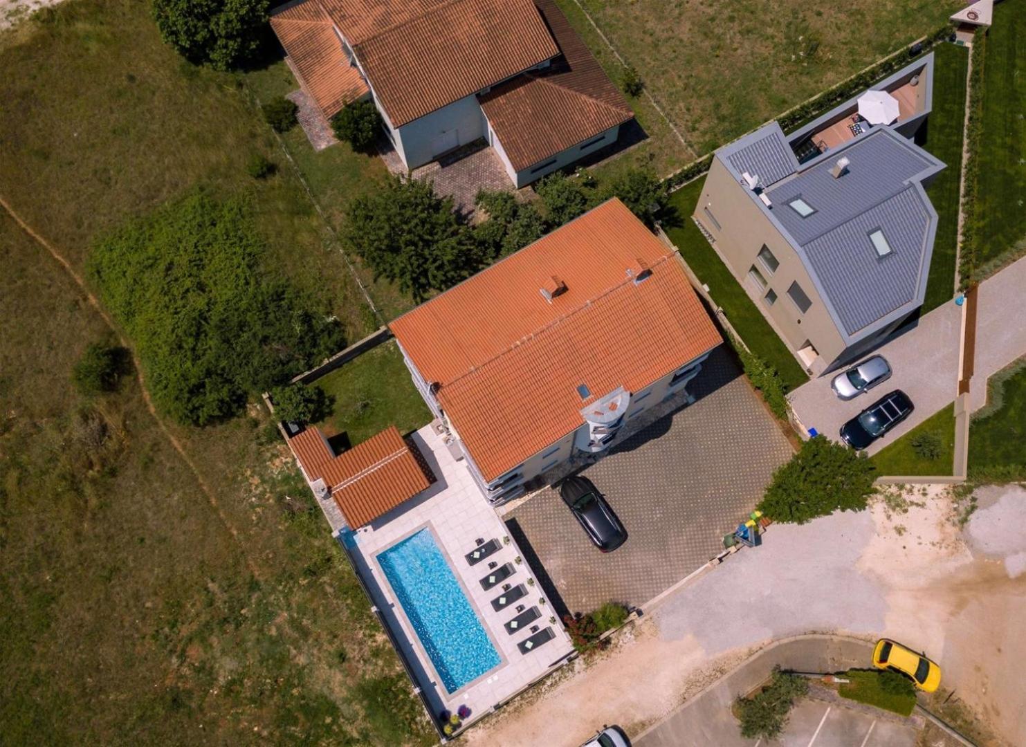 Villa Vita Apartments & Studios With Common Pool Valbandon Екстериор снимка